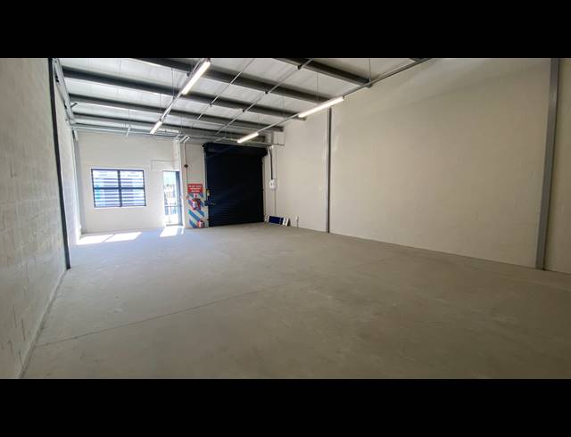 115M² WAREHOUSE TO LET IN MILNERTON CENTRAL